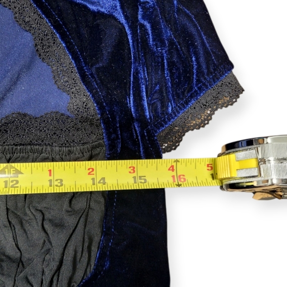 W1DOW Crushed Velvet Bustier Top - Picture 7 of 8